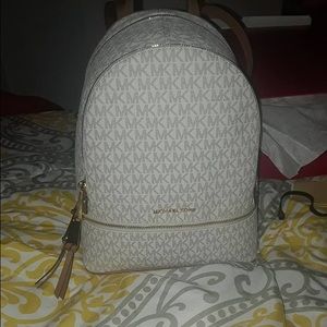 Micheal Kors Bookbag
